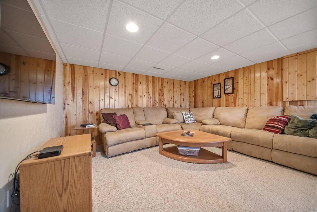 Holliday House Villa Rapid City Buitenkant foto