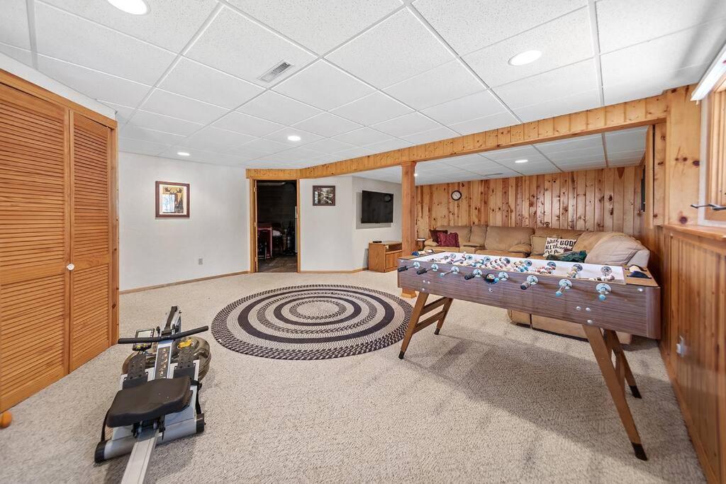 Holliday House Villa Rapid City Buitenkant foto